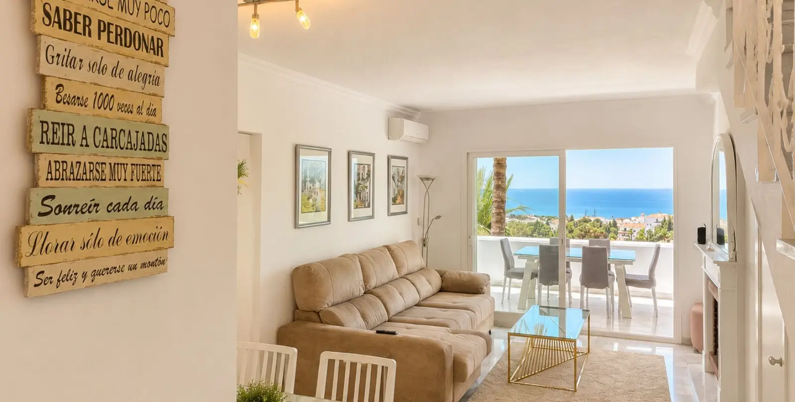 Sale of penthouse duplex in Calahonda 11