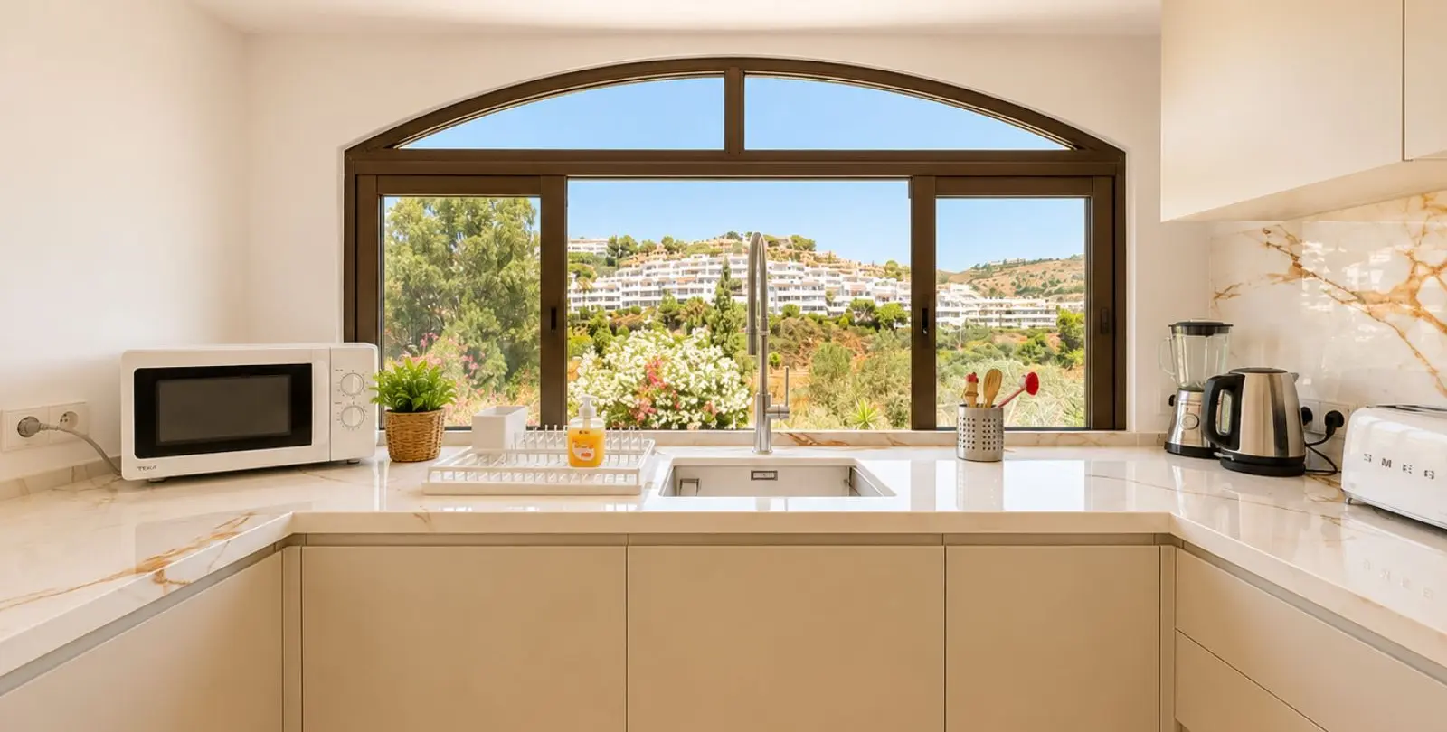 Sale of penthouse duplex in Calahonda 19