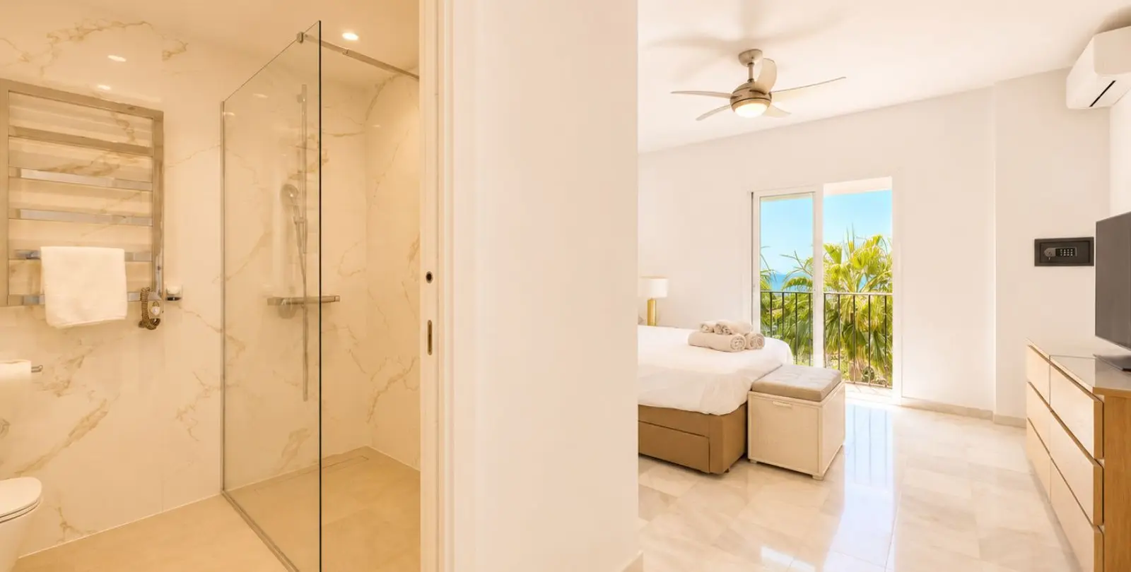 Sale of penthouse duplex in Calahonda 24