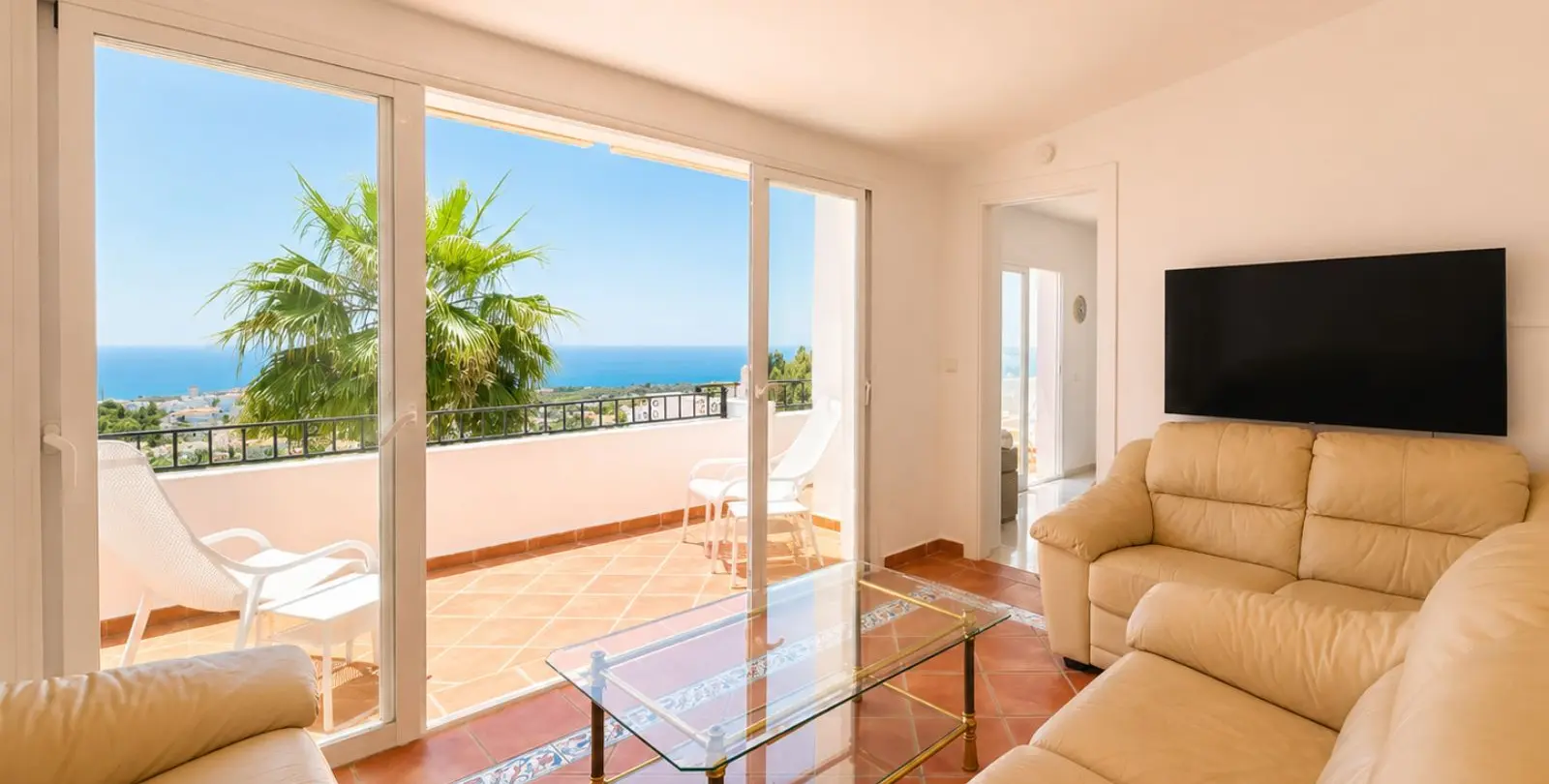 Sale of penthouse duplex in Calahonda 31