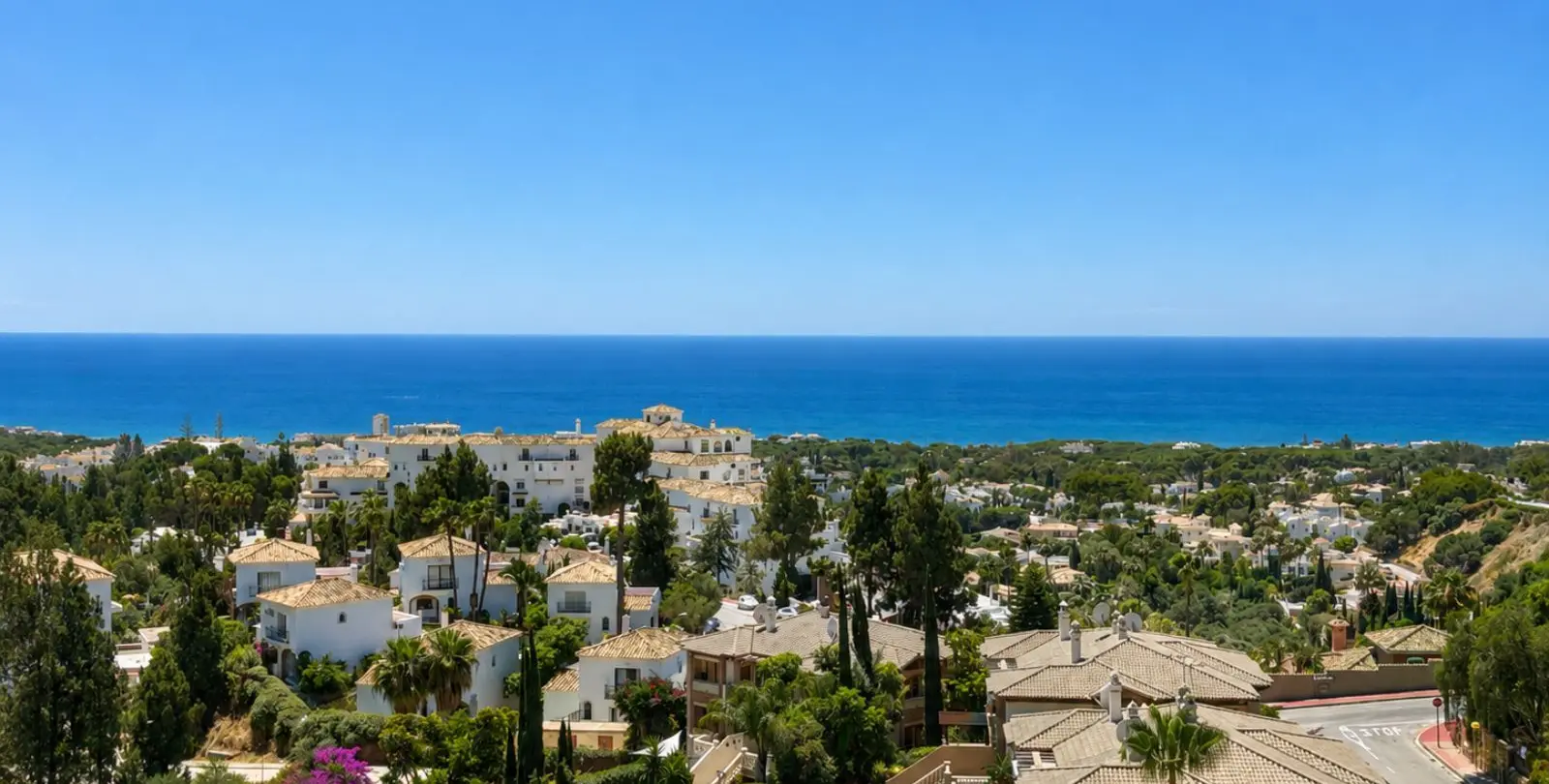 Sale of penthouse duplex in Calahonda 44