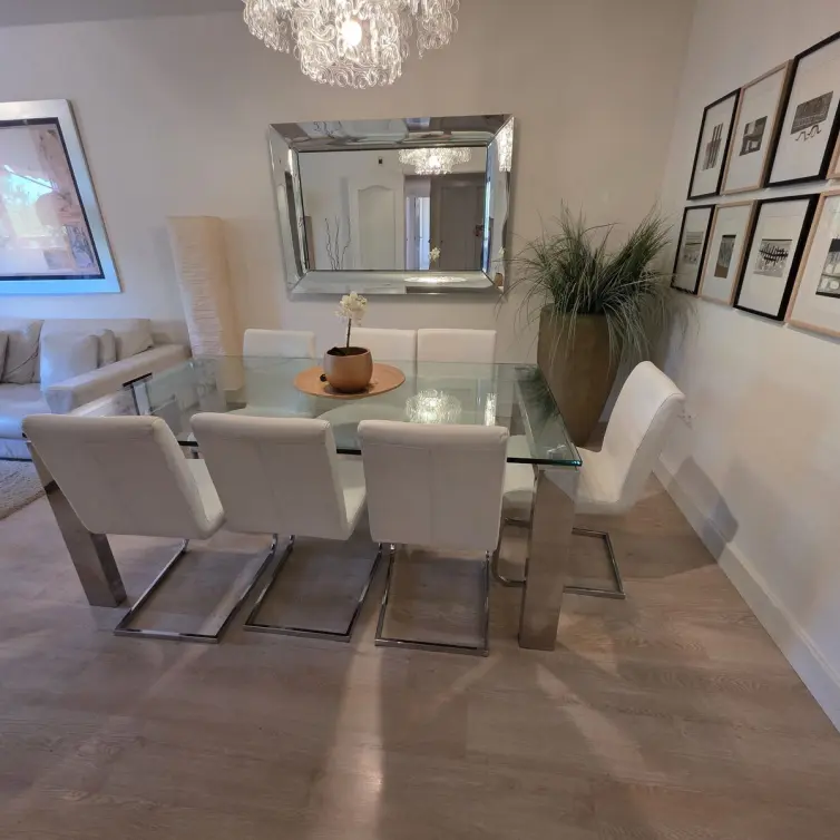 Sale of middle floor apartment in The Golden Mile