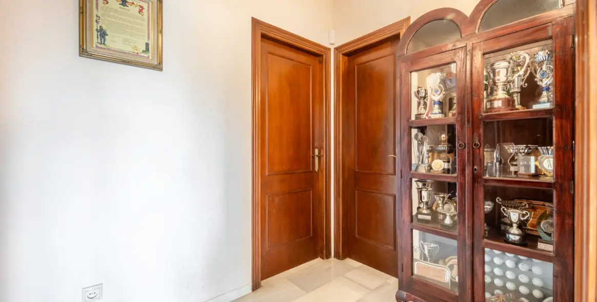 Sale of detached villa in El Rosario 30