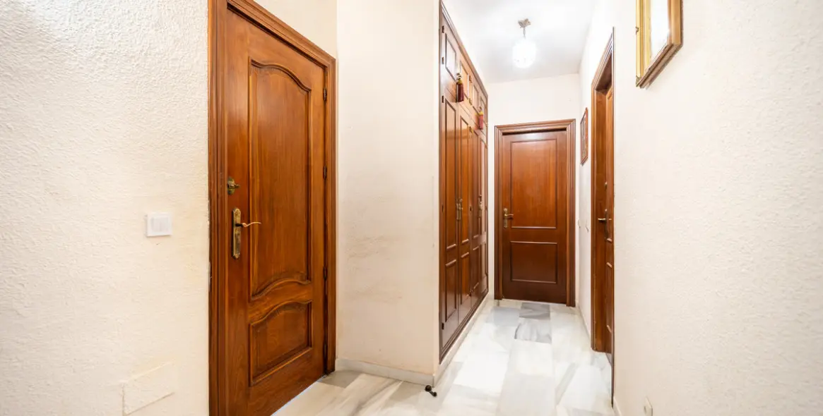 Sale of detached villa in El Rosario 32