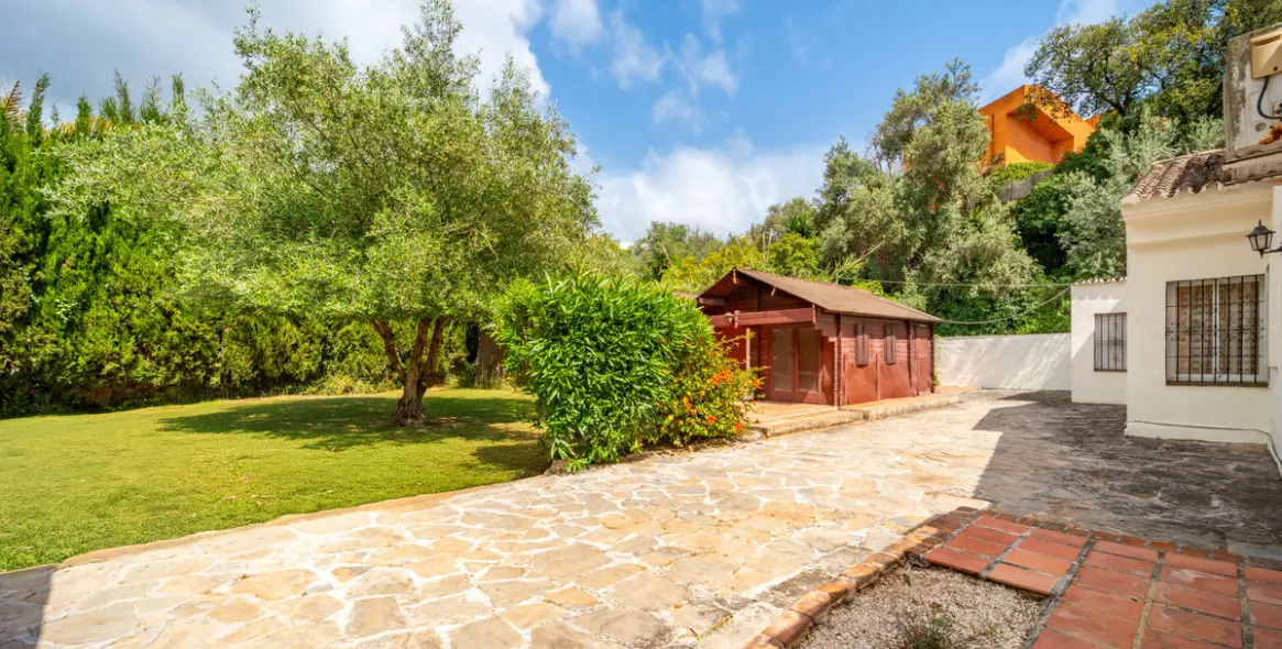 Sale of detached villa in El Rosario 69