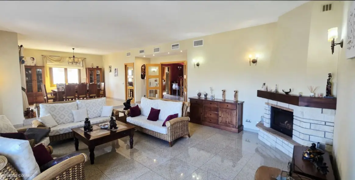 Venta de villa independiente en Sierrezuela 14