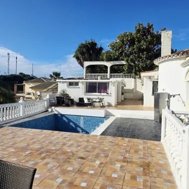 Продажа  отдельно стоящей виллы в Mijas Costa