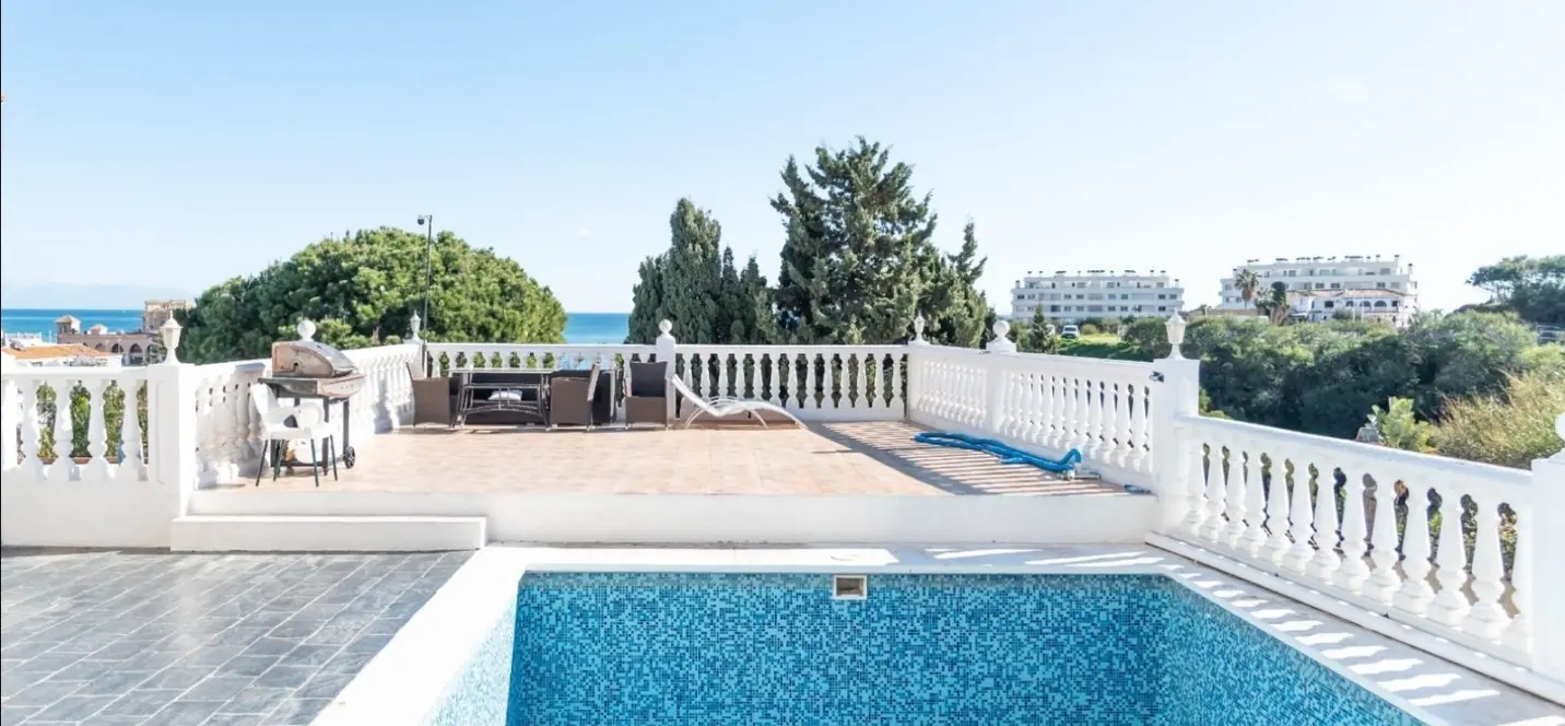 Sale of detached villa in Mijas Costa 1