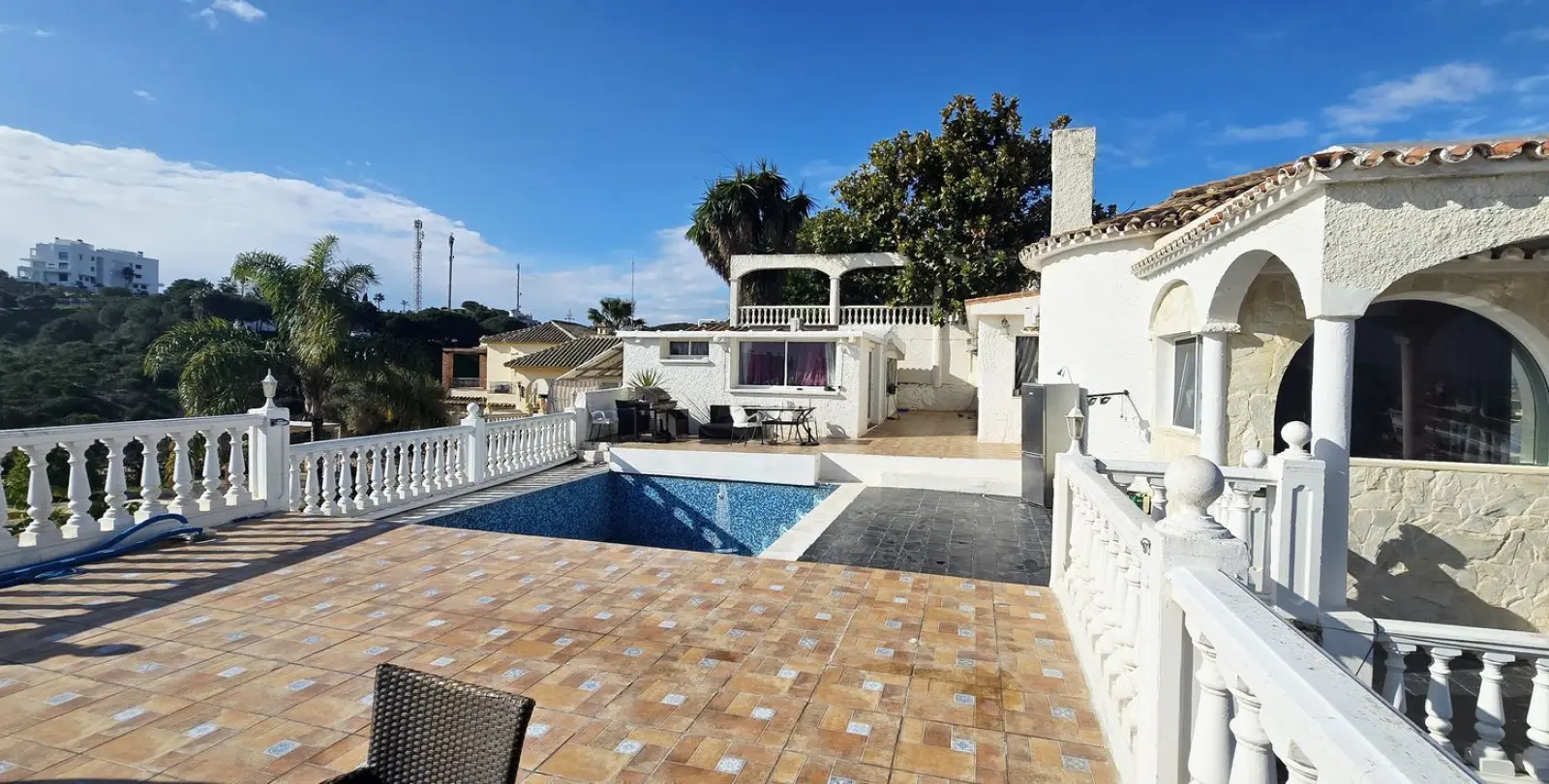 Продажа  отдельно стоящей виллы в Mijas Costa 4