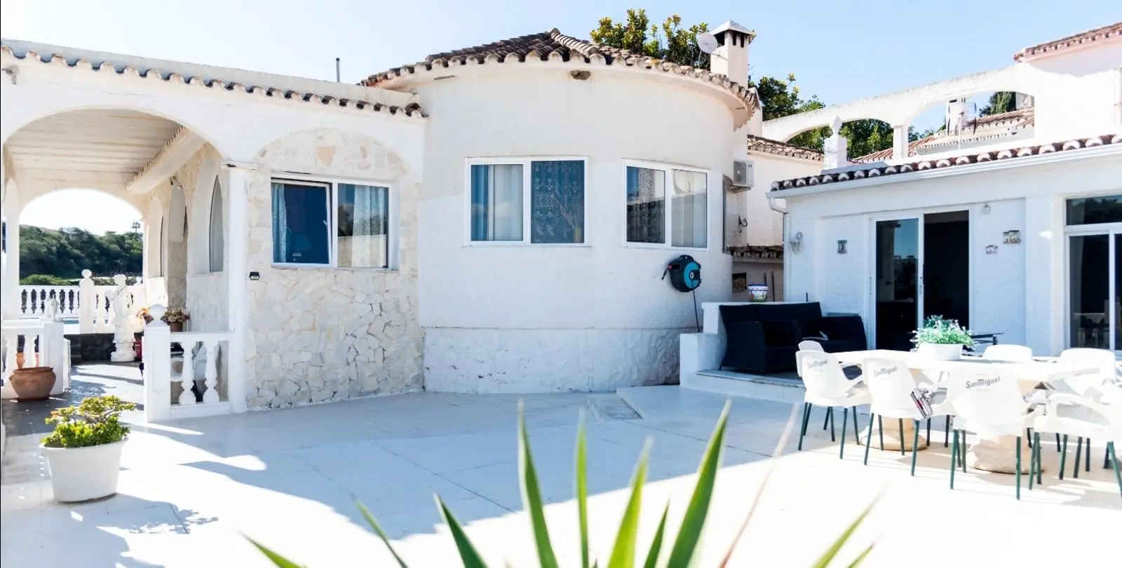 Продажа  отдельно стоящей виллы в Mijas Costa 33