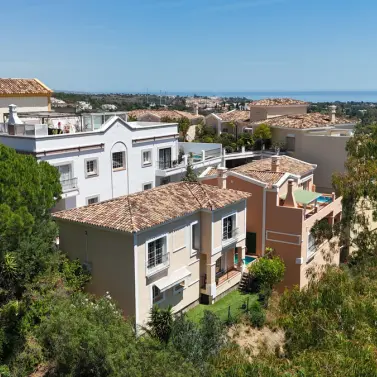 Venta de casa pareada en Nueva Andalucía