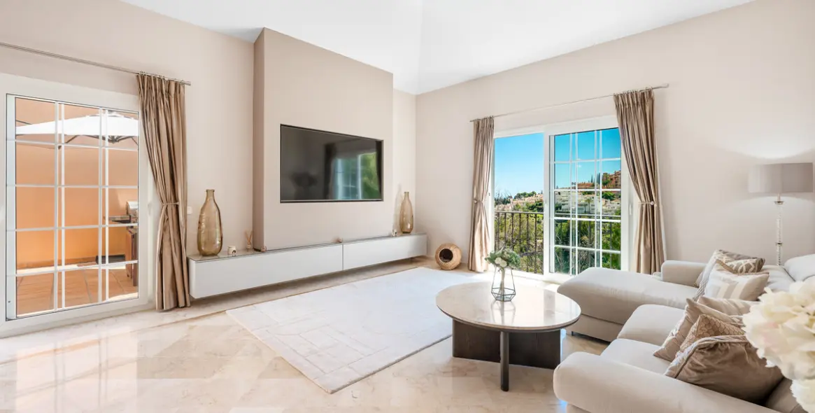 Venta de casa pareada en Nueva Andalucía 15