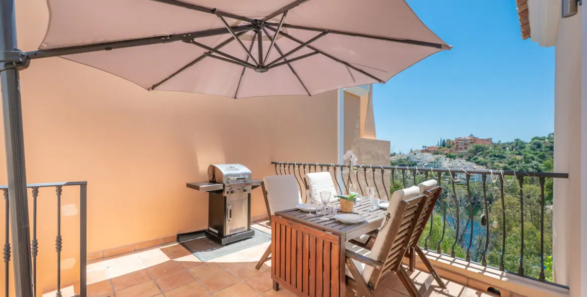 Venta de casa pareada en Nueva Andalucía 18