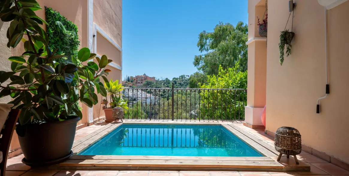 Venta de casa pareada en Nueva Andalucía 23