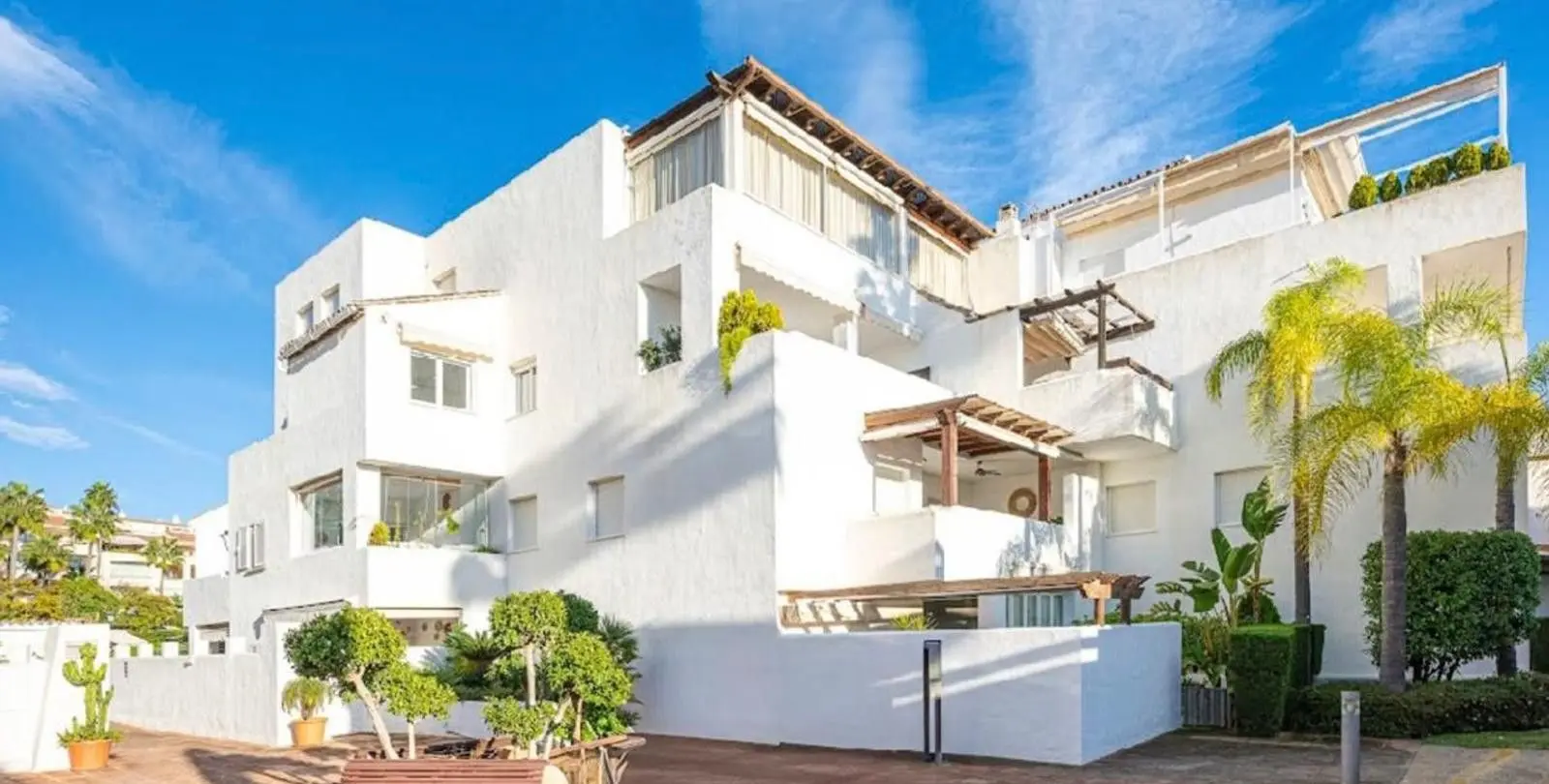 Продажа апартаментов на среднем этаже в Bahía de Marbella 5
