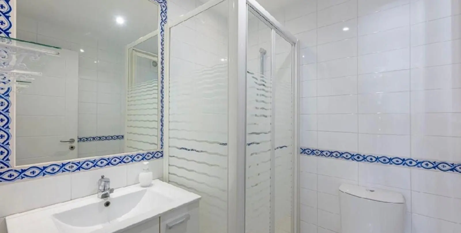 Продажа апартаментов на среднем этаже в Bahía de Marbella 12