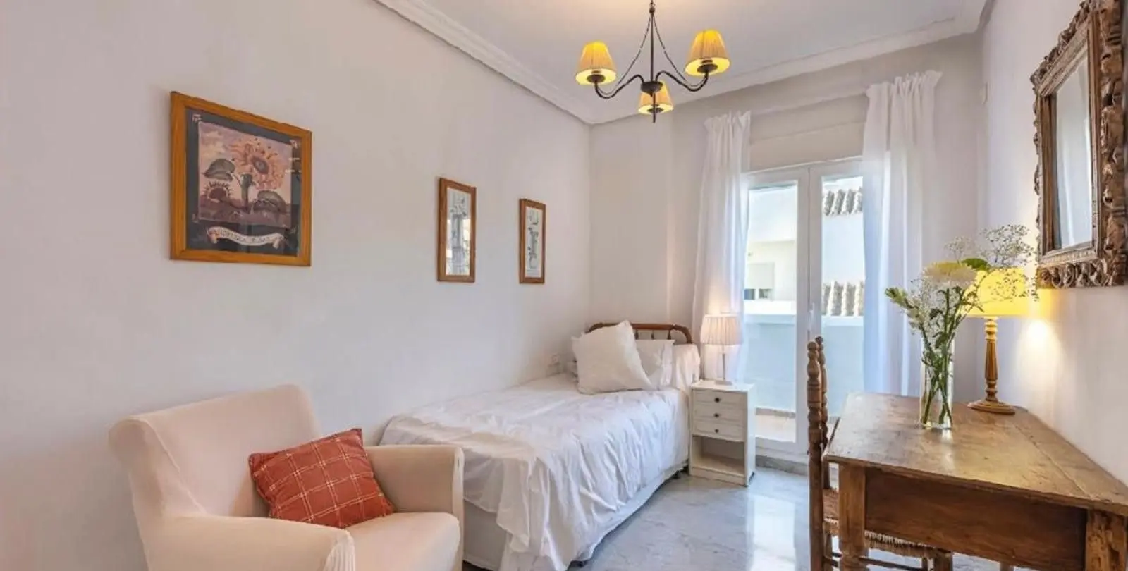 Продажа апартаментов на среднем этаже в Bahía de Marbella 15