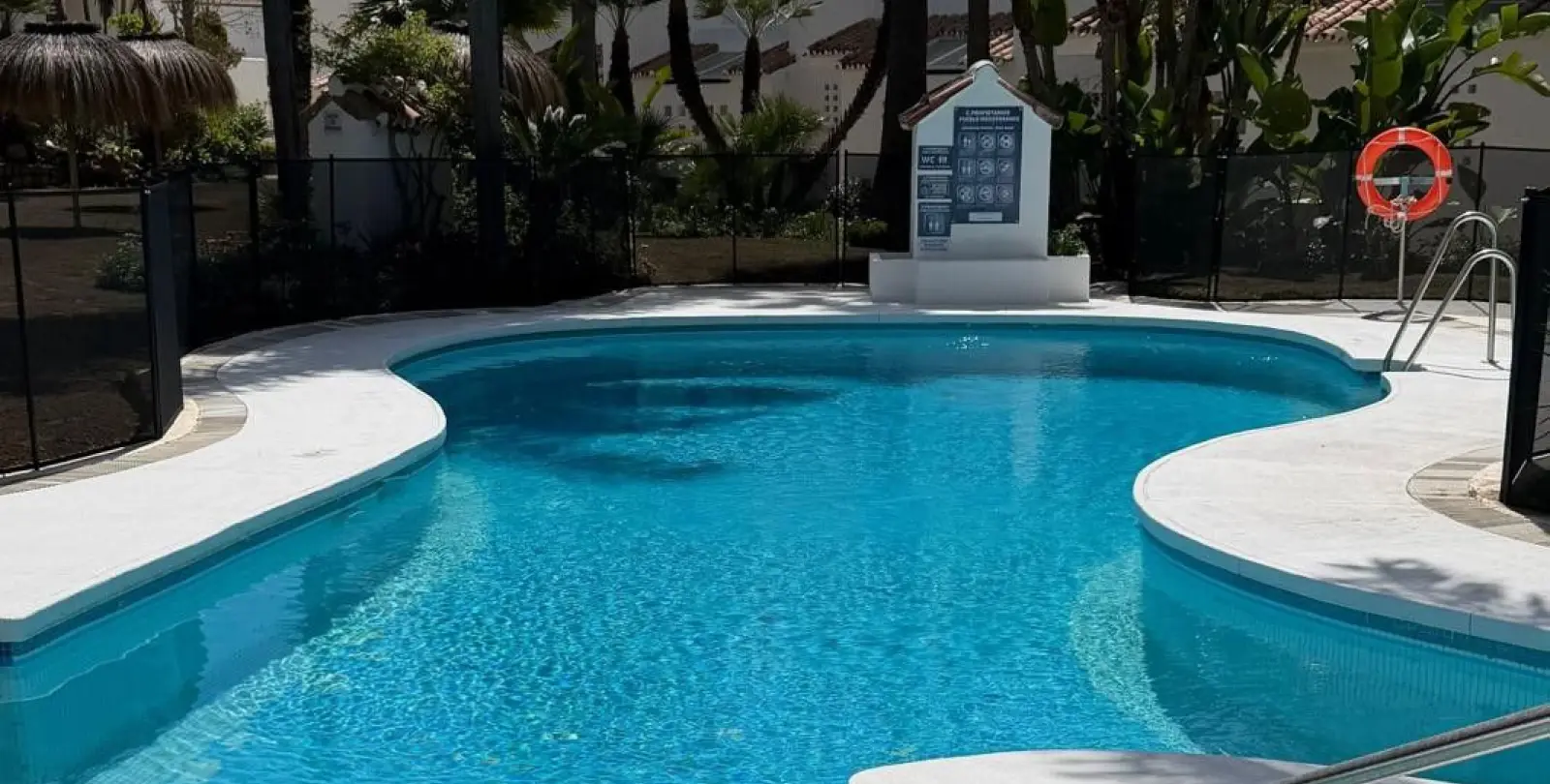 Продажа апартаментов на среднем этаже в Bahía de Marbella 32