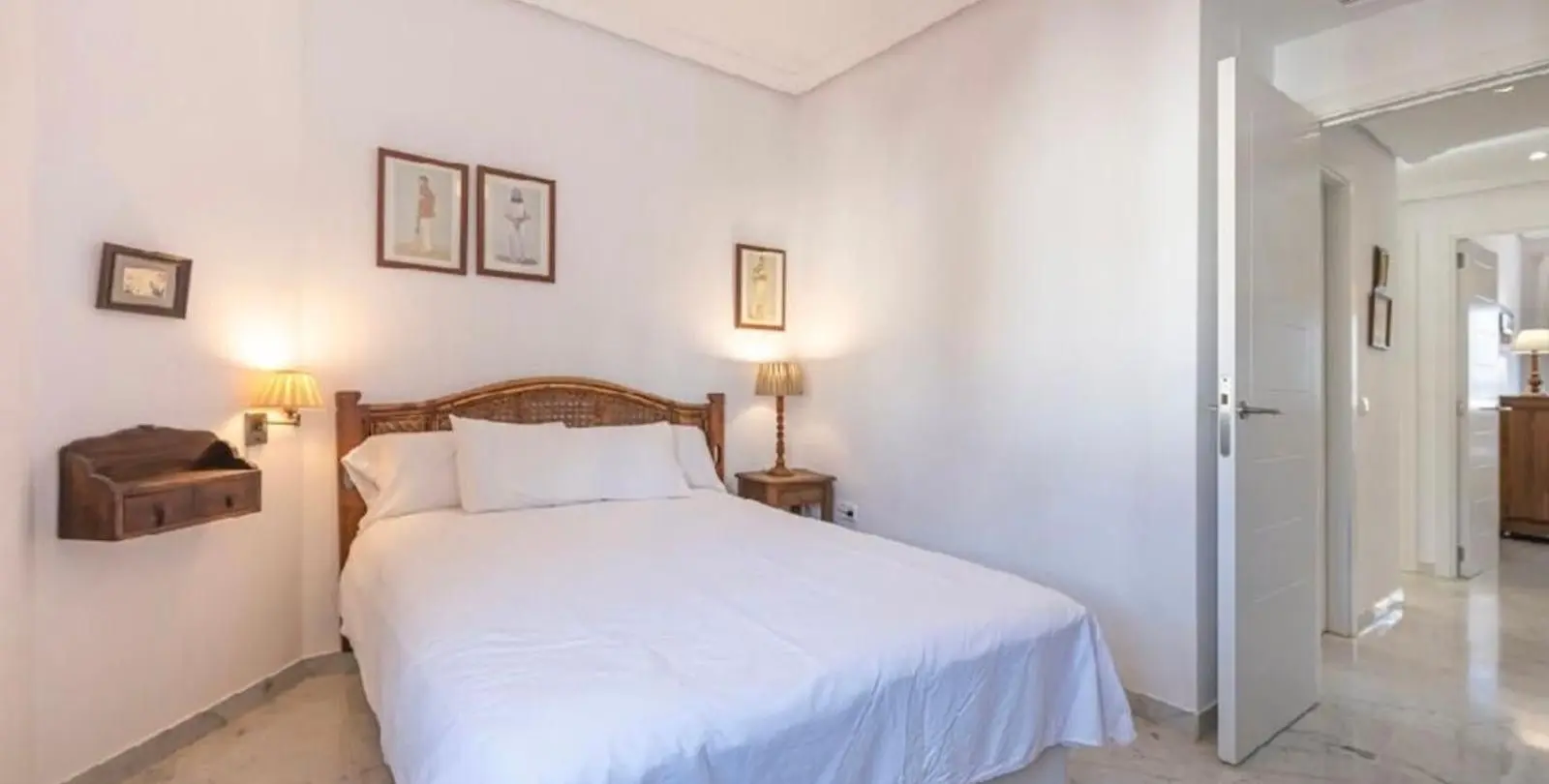 Продажа апартаментов на среднем этаже в Bahía de Marbella 45
