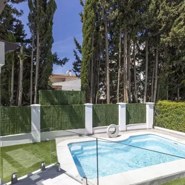 Venta de casa pareada en Estepona