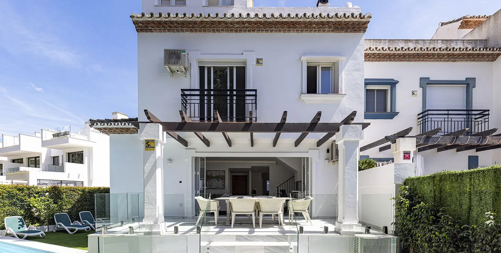 Sale of detached villa in Estepona 6