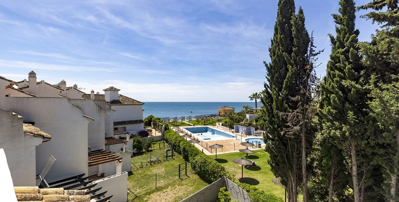 Sale of detached villa in Estepona 44