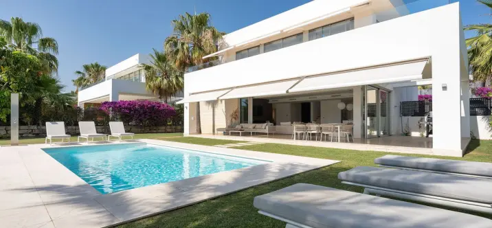 Venta de villa independiente en Río Real 0