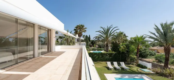 Venta de villa independiente en Río Real 3