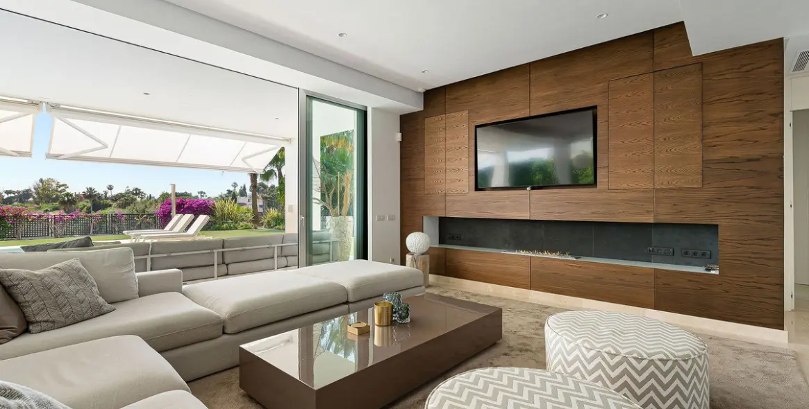 Venta de villa independiente en Río Real 5