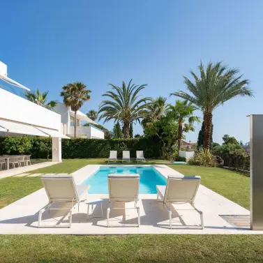 Venta de villa independiente en Río Real