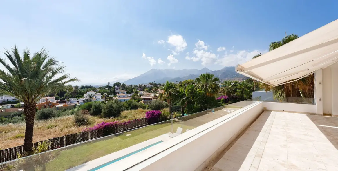 Venta de villa independiente en Río Real 23