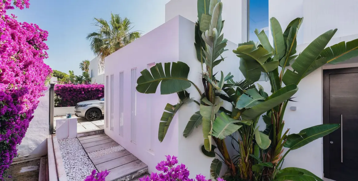 Venta de villa independiente en Río Real 40