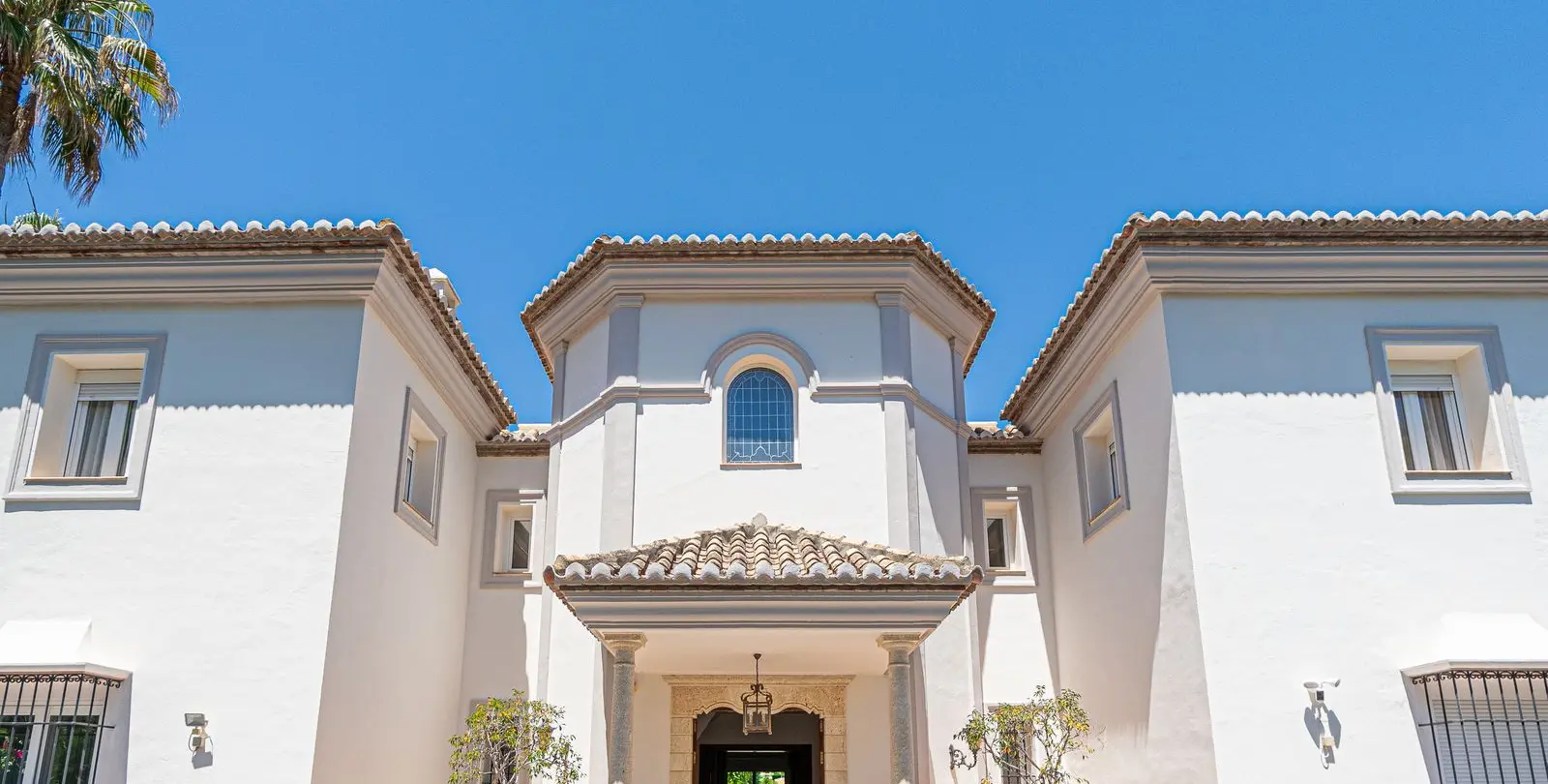Venta de villa independiente en El Paraiso 2