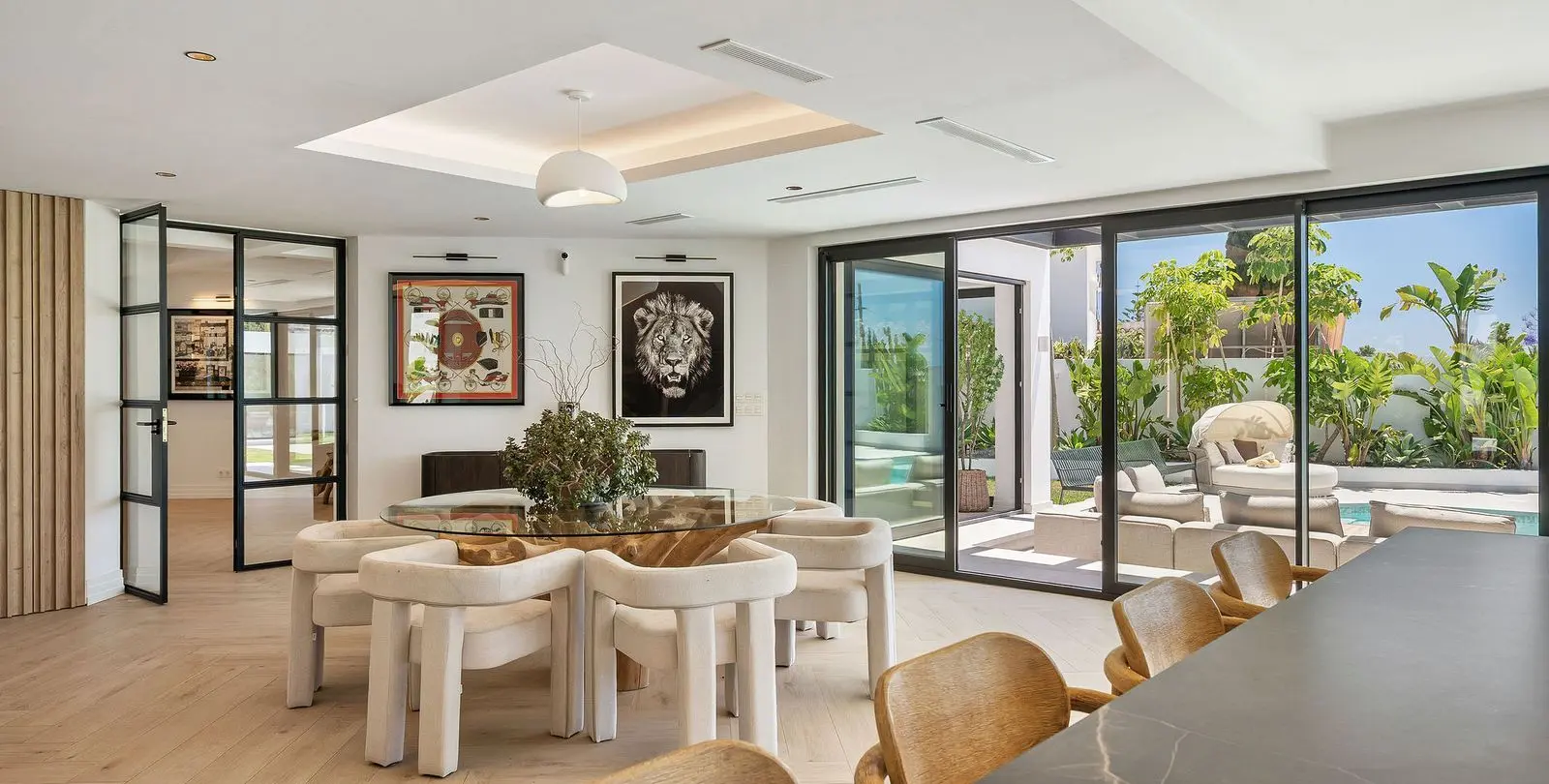 Venta de villa independiente en Bel Air 8