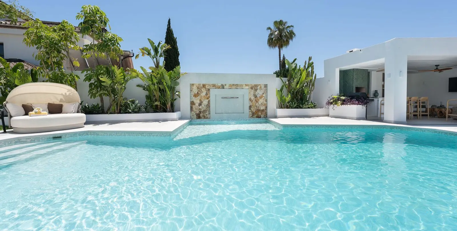 Venta de villa independiente en Bel Air 10