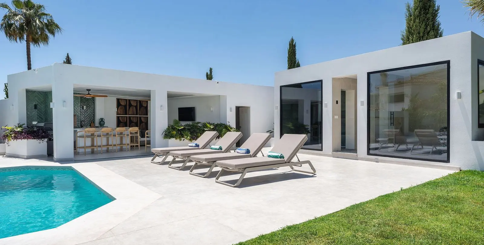 Venta de villa independiente en Bel Air 11