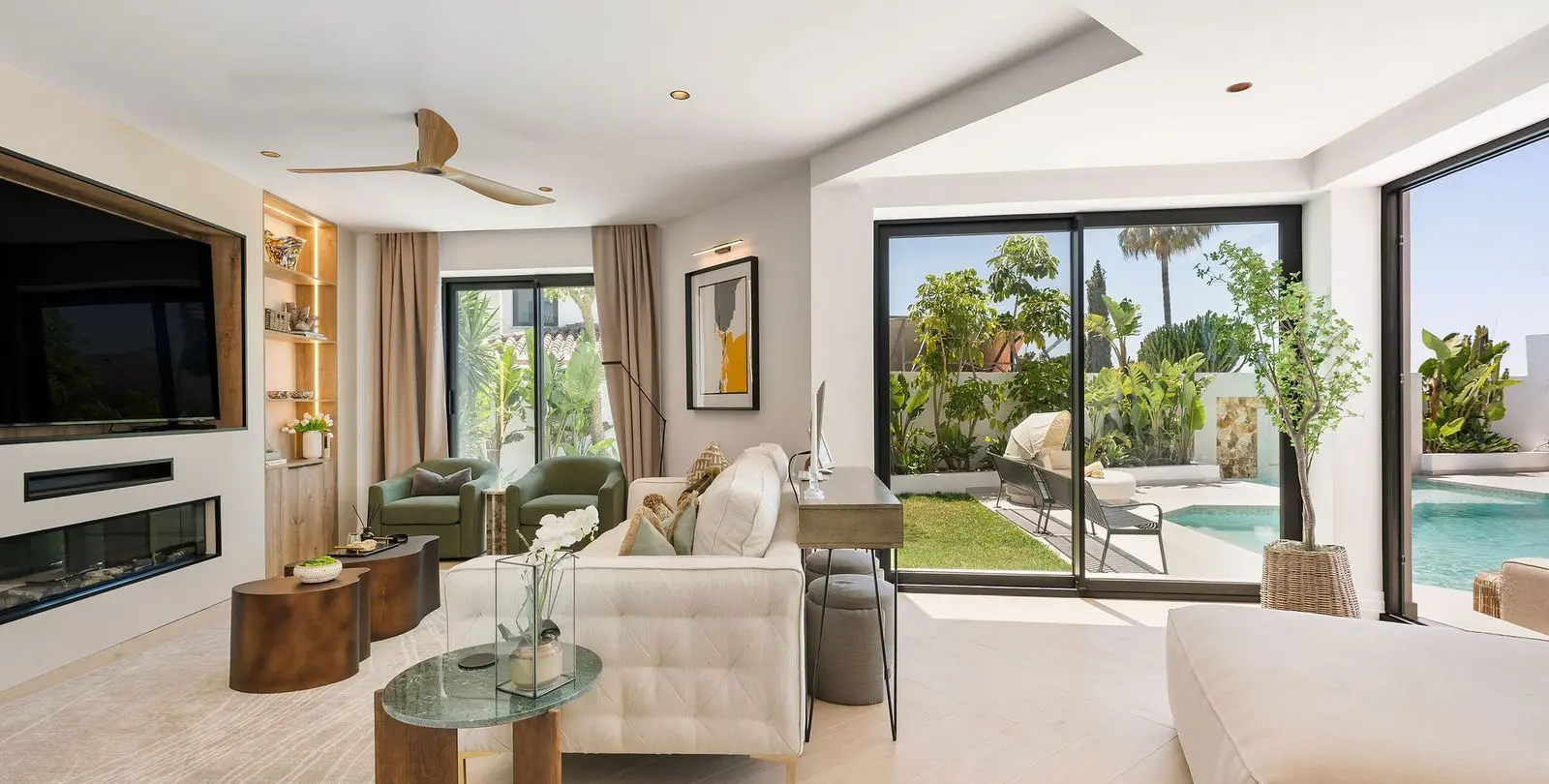 Venta de villa independiente en Bel Air 28