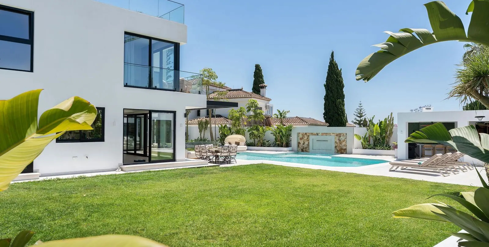 Venta de villa independiente en Bel Air 35