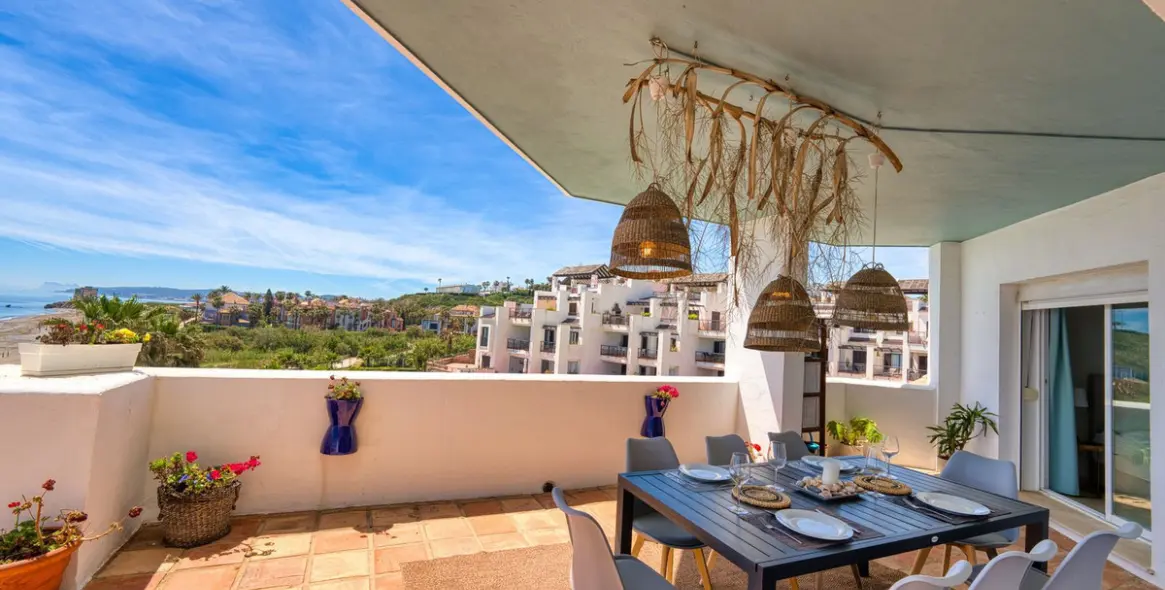 Short-term rent of penthouse in Casares 7