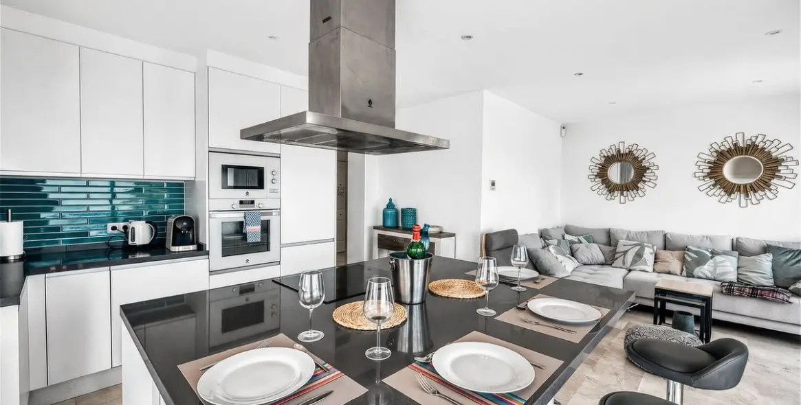 Short-term rent of penthouse in Casares 21