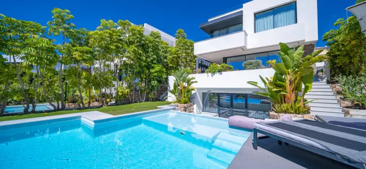 Краткосрочная аренда  отдельно стоящей виллы в Estepona 4