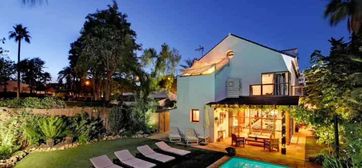Long-term rent of detached villa in Nueva Andalucía 2