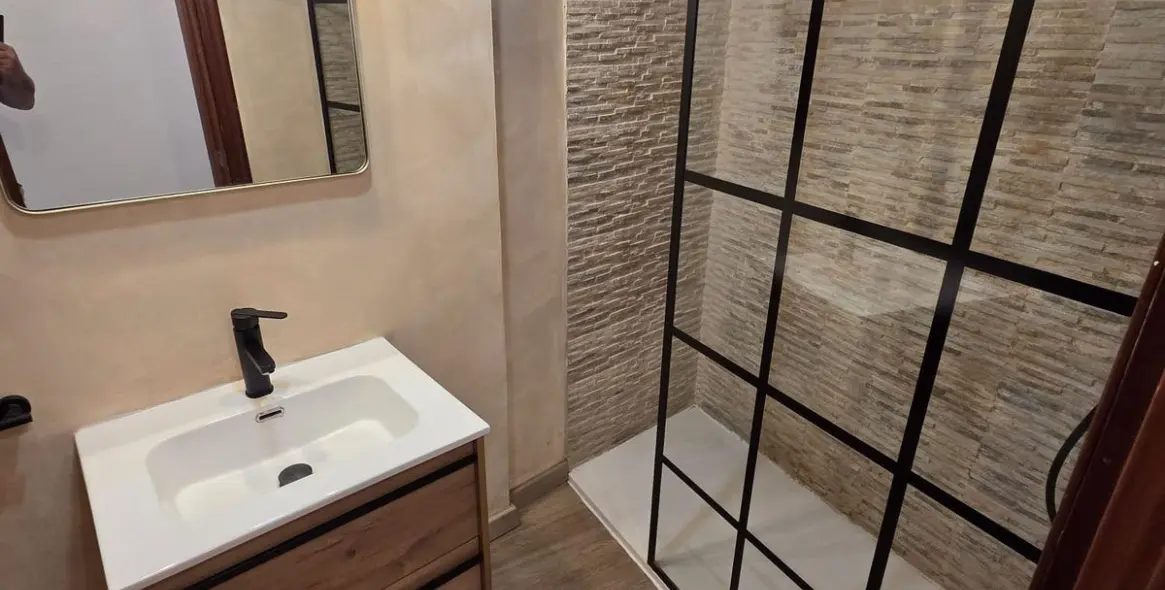 Alquiler a largo plazo de apartamento en planta media en Marbella 8
