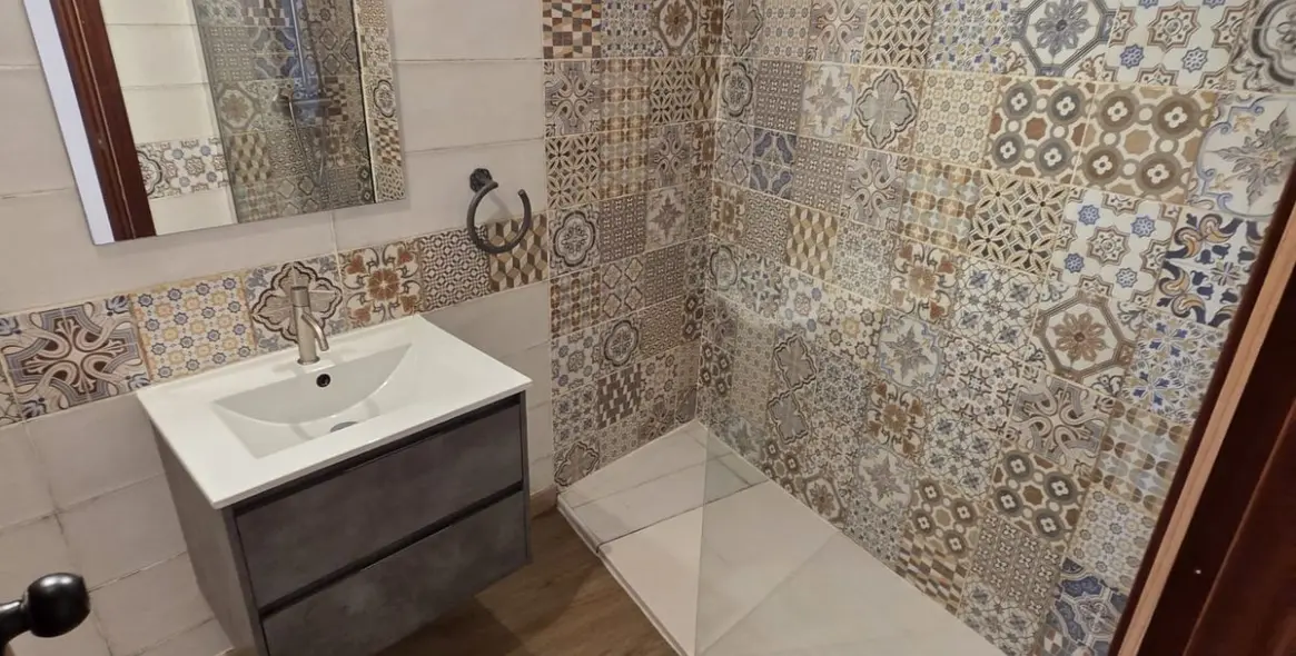 Alquiler a largo plazo de apartamento en planta media en Marbella 10