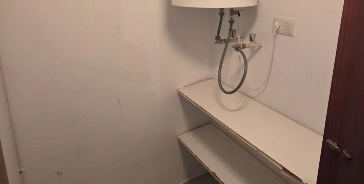 Alquiler a largo plazo de apartamento en planta media en Marbella 16