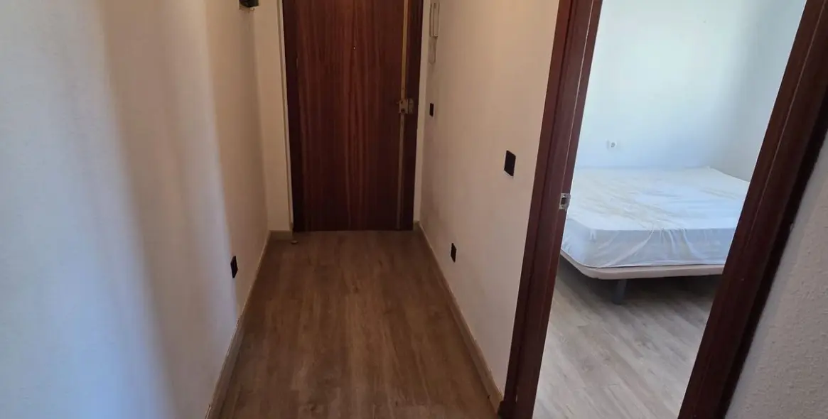 Alquiler a largo plazo de apartamento en planta media en Marbella 18