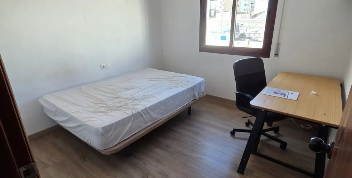 Alquiler a largo plazo de apartamento en planta media en Marbella 19