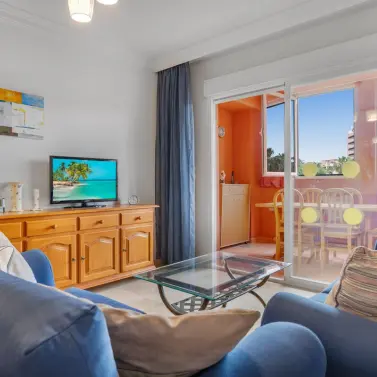 Venta de apartamento en planta media en Benalmadena Costa