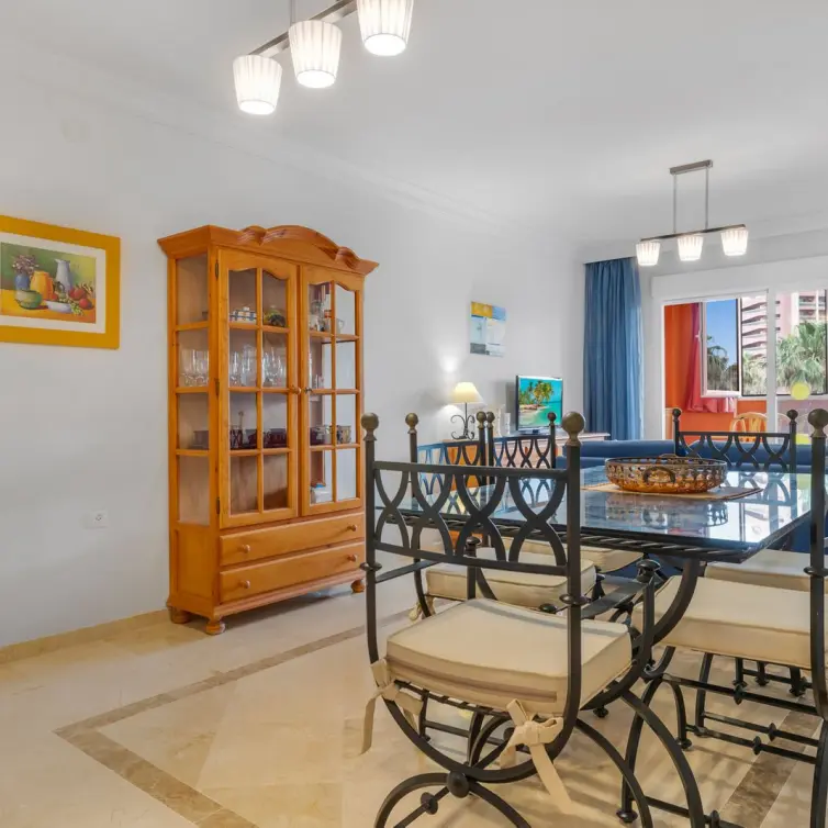 Venta de apartamento en planta media en Benalmadena Costa