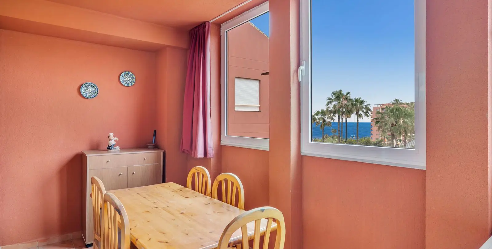 Sale of middle floor apartment in Benalmadena Costa 5